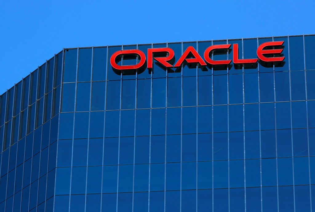 58 倍市盈率背后：Oracle 如何冲击 5,800 亿美元云基础设施市场